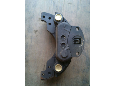 Суппорт тормозной передний под дисковые тормоза правый SH F3000 SHAANXI / Shacman (ШАНКСИ / Шакман)  фото 1 Старый Оскол